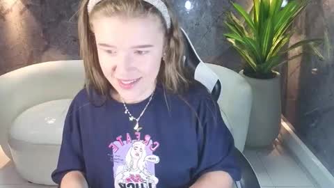 Carla  online show from 11-01-25, 12:51