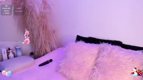 Snapshot of carla_wet18 chatting on 12-23-24, 06:11 Carla Wet18 online show from 12-23-24, 06:11