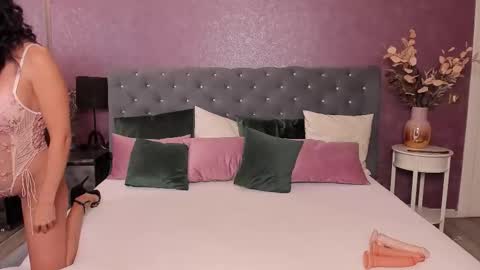 Snapshot of carlareys chatting on 10-01-25, 04:29 carlareys online show from 10-01-25, 04:29