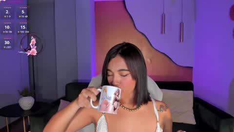 Snapshot of carlasmithx chatting on 01-24-25, 06:24 Carla online show from 01-24-25, 06:24