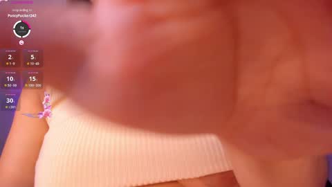 Snapshot of carlasmithx chatting on 01-25-25, 11:54 Carla online show from 01-25-25, 11:54