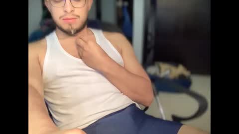 Snapshot of carlcarlinches4 chatting on 01-10-25, 08:37 carlcarlinches4 online show from 01-10-25, 08:37