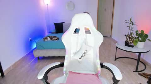 Snapshot of carleewinter chatting on 03-26-26, 02:06 Alejandra online show from 03-26-26, 02:06