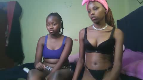 Snapshot of carlex_ chatting on 10-31-25, 09:49 carlex_ online show from 10-31-25, 09:49