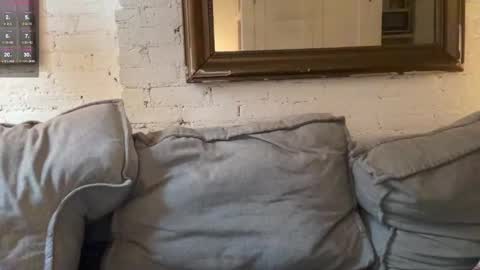 carlhung 69 hairy friends gay bi online show from 02-13-25, 10:11