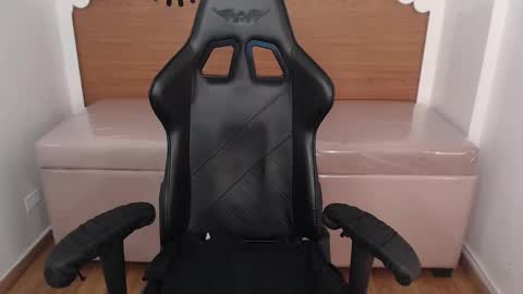 CARLYE   online show from 11-27-25, 03:47