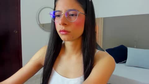 Snapshot of carlina_15 chatting on 03-12-26, 12:11 C A R L I N A online show from 03-12-26, 12:11