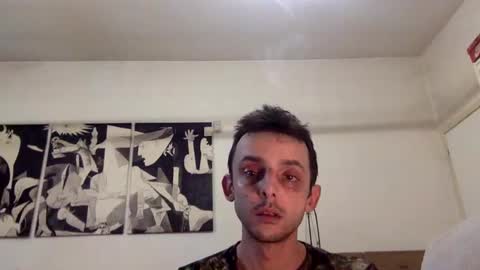 Snapshot of carlos037tm chatting on 02-04-25, 06:04 Carlos online show from 02-04-25, 06:04