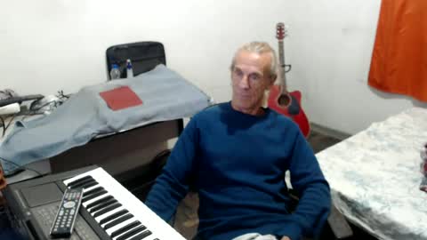 carlos online show from 06-19-26, 02:49