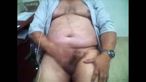 carlos8711 online show from 03-31-26, 07:53