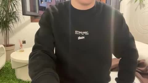 Snapshot of carlos_owen chatting on 10-24-25, 05:53 carlos_owen online show from 10-24-25, 05:53