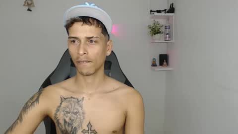 carlossmi01 online show from 02-07-26, 04:27