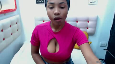 Snapshot of carlotadivaxxx chatting on 06-15-26, 03:36 CarlotaDivaxxx online show from 06-15-26, 03:36