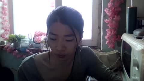 CarlyJoy online show from 11-30-25, 08:51