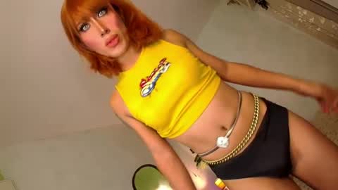 Snapshot of carmella_romance chatting on 12-24-24, 10:33 Carmella online show from 12-24-24, 10:33