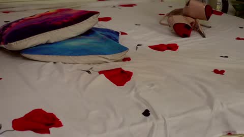 Snapshot of carmellaangel chatting on 12-18-24, 01:45 CarmellaAngel online show from 12-18-24, 01:45