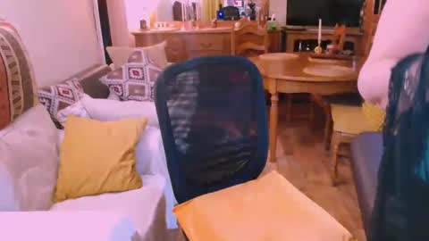 Snapshot of carmenrossi chatting on 12-05-24, 04:34 Carmen online show from 12-05-24, 04:34