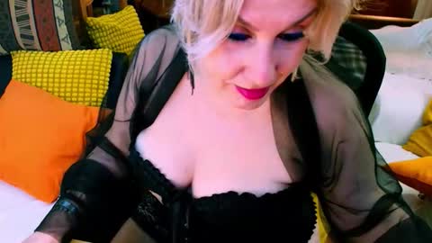 Carmen online show from 12-18-25, 09:04