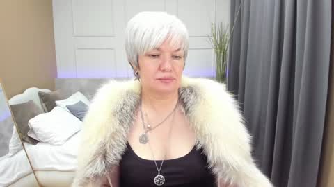 Carmen online show from 12-23-24, 03:29