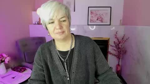 Carmen online show from 09-26-25, 08:57