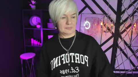 Carmen online show from 11-10-25, 08:52