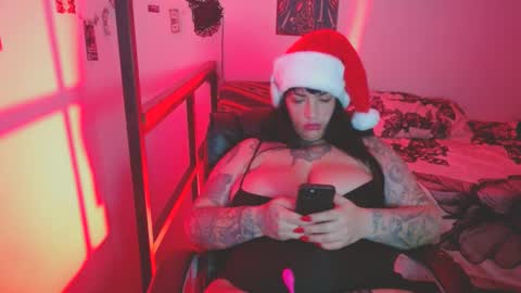 Snapshot of carmillaross chatting on 12-13-24, 12:06 CARMILLA ROSS online show from 12-13-24, 12:06