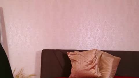 CaroJhones online show from 06-18-26, 03:40