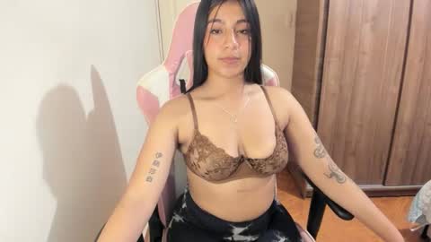 Snapshot of carol_gomez73 chatting on 05-04-26, 05:47 carol gomez73 online show from 05-04-26, 05:47