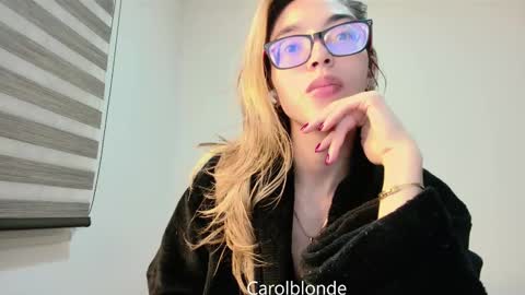 Snapshot of carolblonde chatting on 03-02-25, 08:38 Char online show from 03-02-25, 08:38