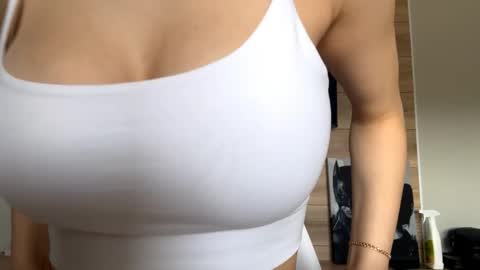 Lisa online show from 05-13-26, 08:12
