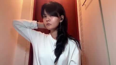 Snapshot of carolfreer chatting on 11-08-25, 01:11 Kim online show from 11-08-25, 01:11