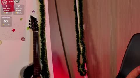 Snapshot of carolina_castro1 chatting on 12-13-24, 09:13 Carolina3 online show from 12-13-24, 09:13