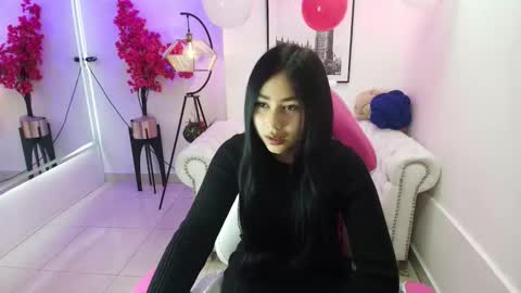 Snapshot of carolina_cherry chatting on 02-18-26, 12:01 CAROLINA. online show from 02-18-26, 12:01