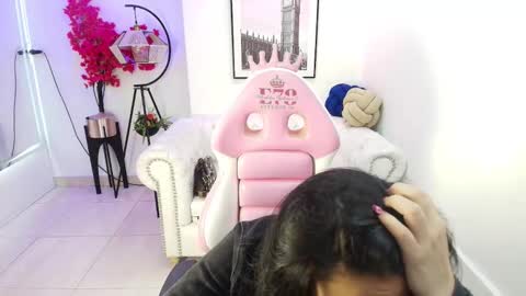 Snapshot of carolina_cherry chatting on 02-22-26, 11:09 CAROLINA. online show from 02-22-26, 11:09