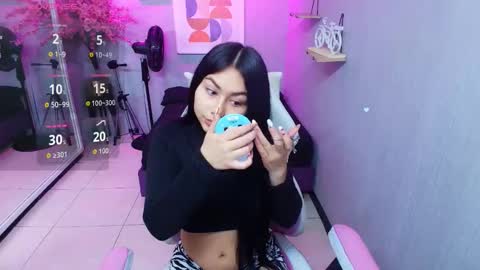 Snapshot of carolina_cherry chatting on 03-23-26, 12:31 CAROLINA. online show from 03-23-26, 12:31