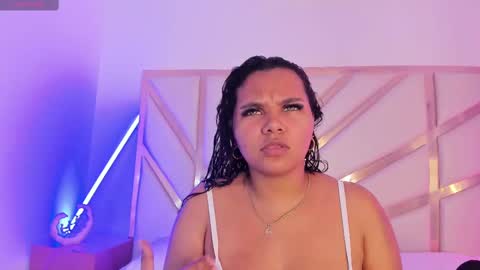 Snapshot of carolina_evannss chatting on 10-20-25, 11:43 carolina_evannss online show from 10-20-25, 11:43