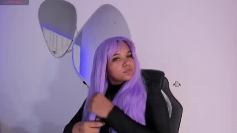 Snapshot of carolina_evannss chatting on 10-31-25, 11:44 carolina_evannss online show from 10-31-25, 11:44