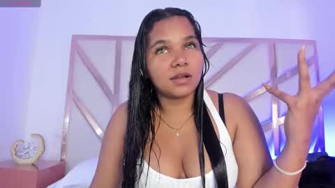 Snapshot of carolina_evanss chatting on 09-18-25, 11:34 carolina evanss online show from 09-18-25, 11:34