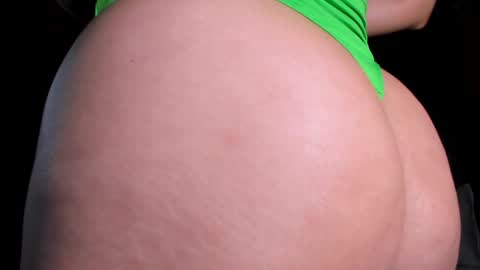 Snapshot of carolina_ml chatting on 06-06-26, 01:49 CarolinaM online show from 06-06-26, 01:49