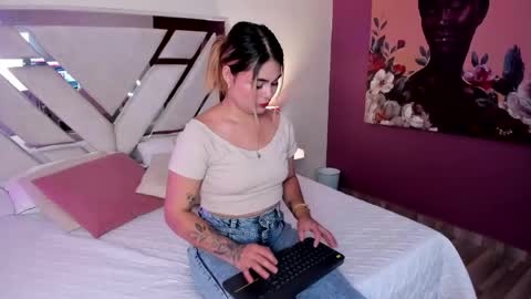 carolina_torres25 online show from 05-02-26, 01:27