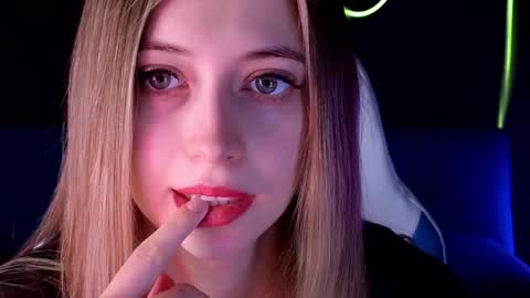 Carolina online show from 12-05-24, 04:31