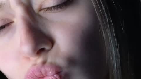 Carolina online show from 12-12-24, 11:40
