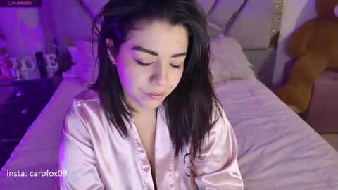 caroline online show from 05-07-26, 12:05