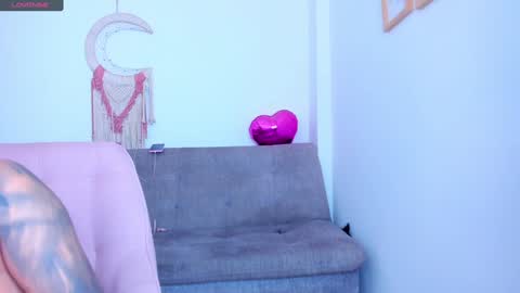 Carolina online show from 12-18-24, 05:10