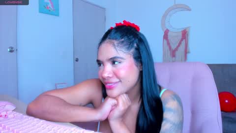 Carolina online show from 02-14-25, 04:09