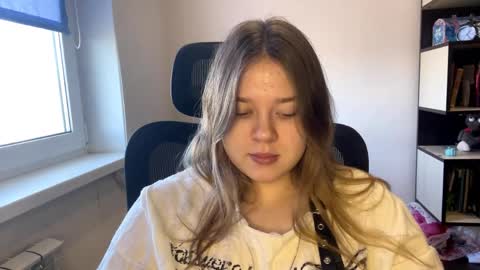 carolindueno online show from 03-30-26, 08:15