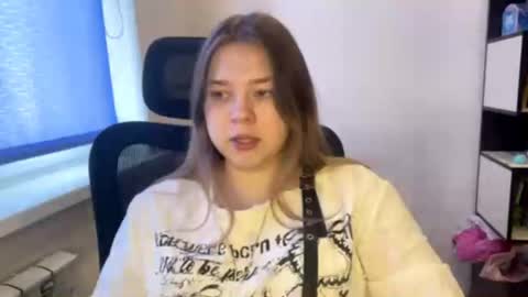 carolindueno online show from 03-31-26, 07:42