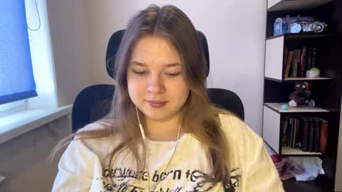 carolindueno online show from 04-01-26, 07:53