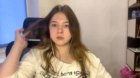 carolindueno online show from 04-03-26, 03:04