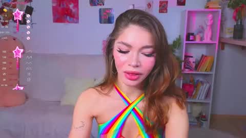 Snapshot of caroline_brown0 chatting on 01-08-25, 02:14 Caroline online show from 01-08-25, 02:14
